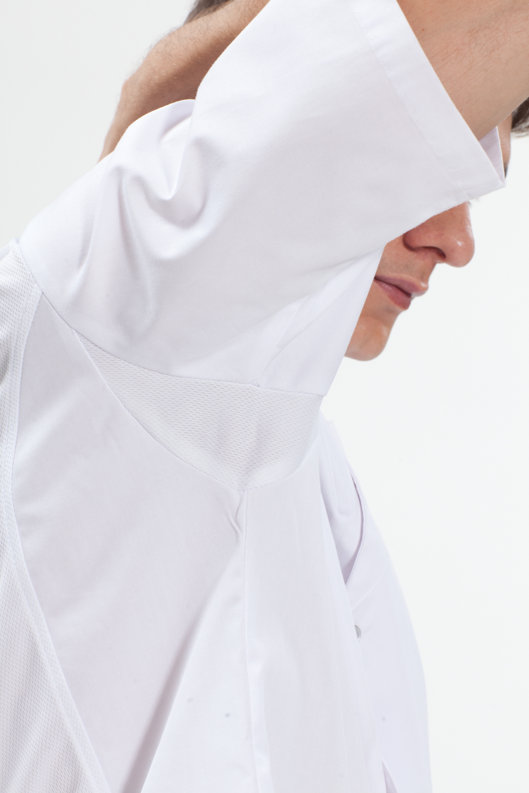 KO-137 반팔 백색 싱글단추 스넵ㅡㅡ (겨드랑이/등판 쿨메시)